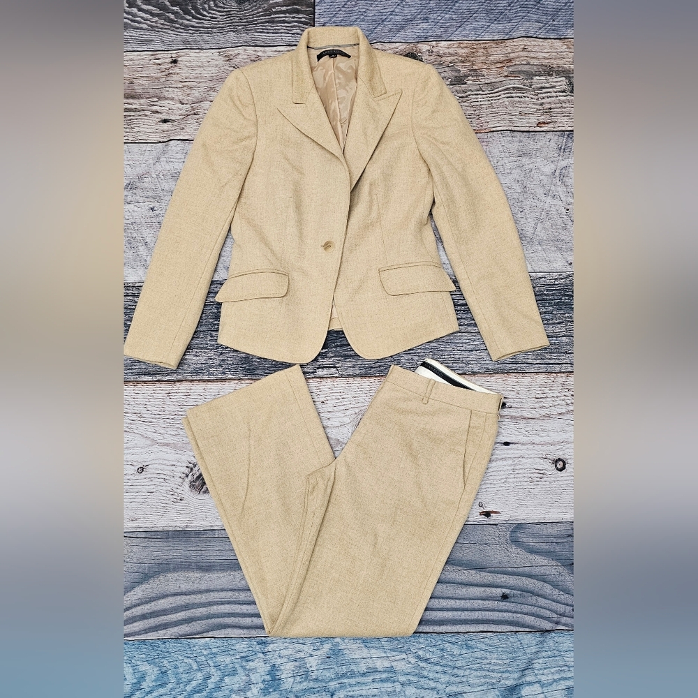 Anne Klein 2 Piece Pants Suit Set Women's Size 8 Wool & Angora Rabbit Academia